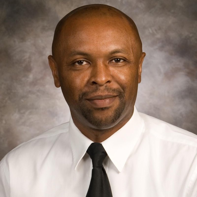 Steven Dillard headshot